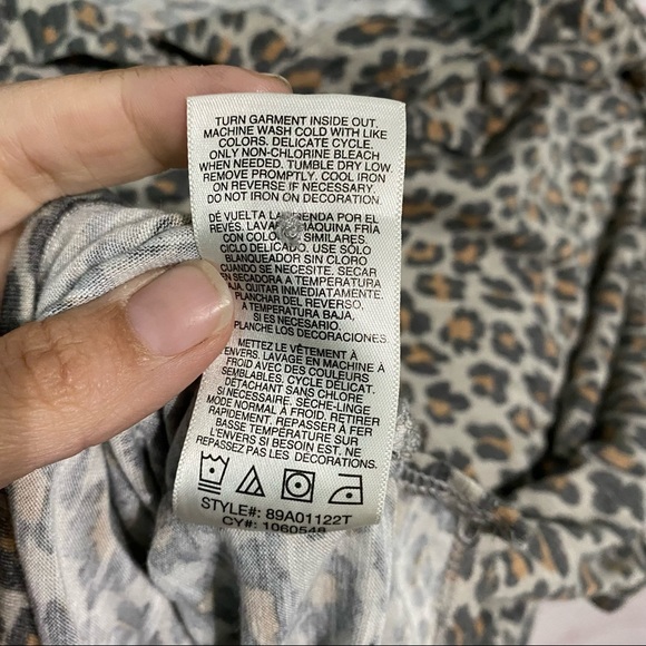 C&C California Cheetah Print Button Down Tie Shirt - Picture 8 of 8